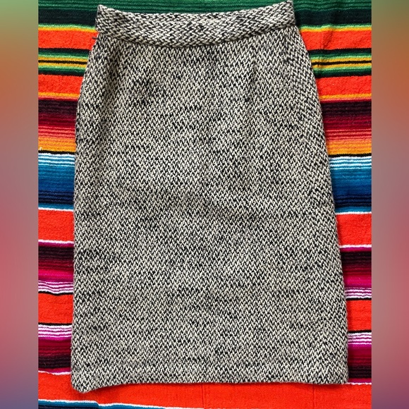 Vintage Black/White Tweed Wool Pencil Skirt, size S - Picture 3 of 8